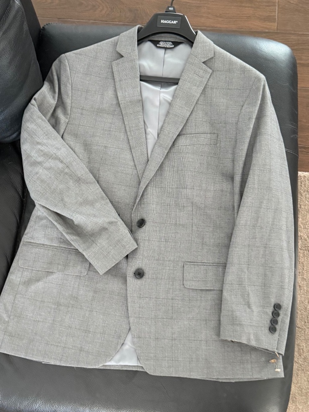 Slim fit suit jacket